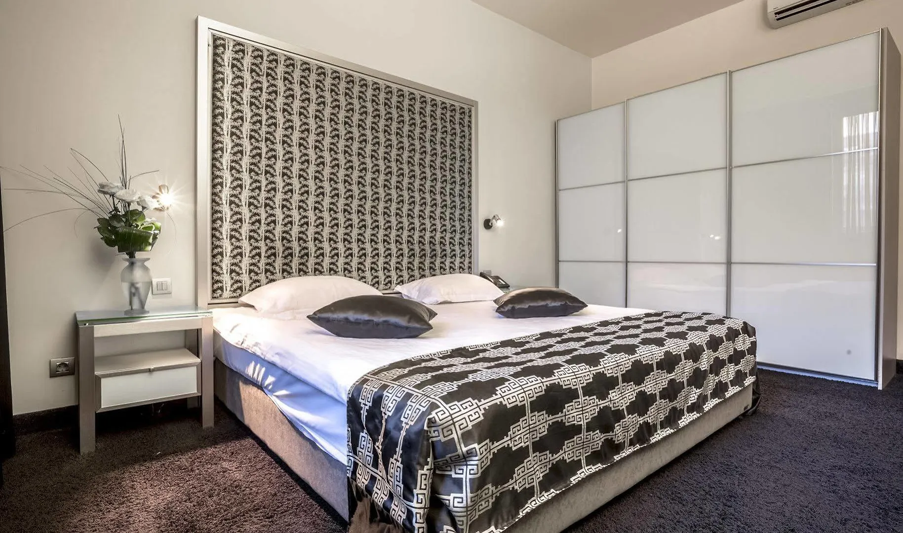 Central Park View Apartments Бухарест