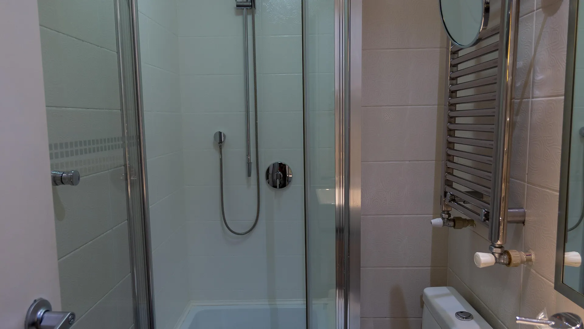 Central Park View Apartments 布加勒斯特