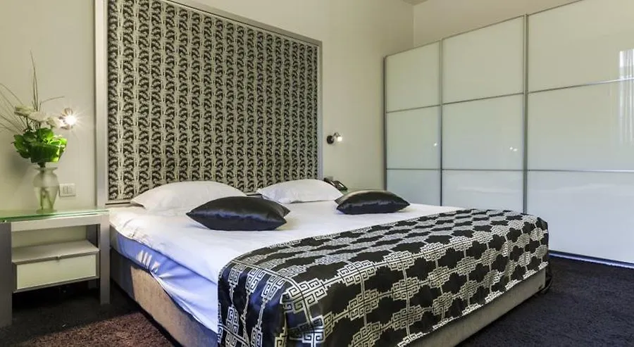 Central Park View Apartments 布加勒斯特